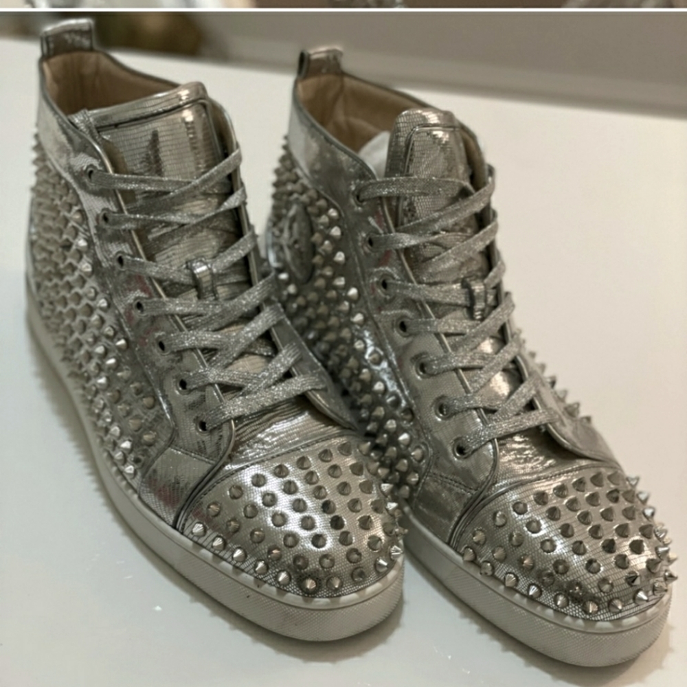 Christian Louboutin Sneakers studded shiny silver In great condition men size 13